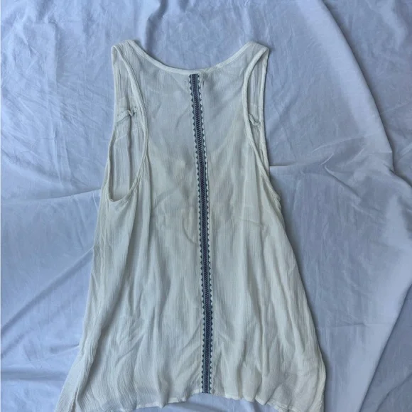 Ecote Ivory Tank Top with Navy Detailing - same top worn in vampire diaries - Picture 4 of 6